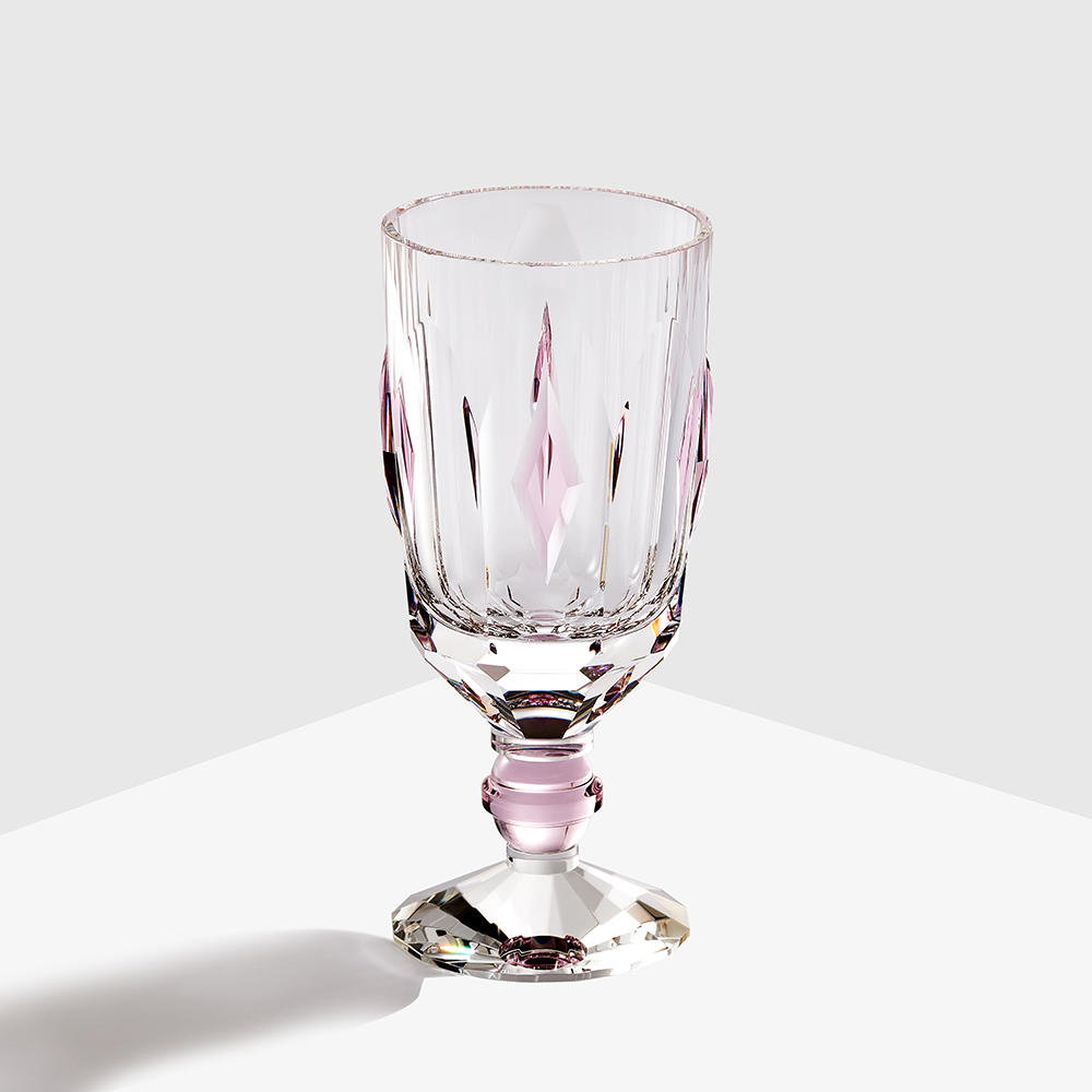 Stereoscopic pink cystal glasses