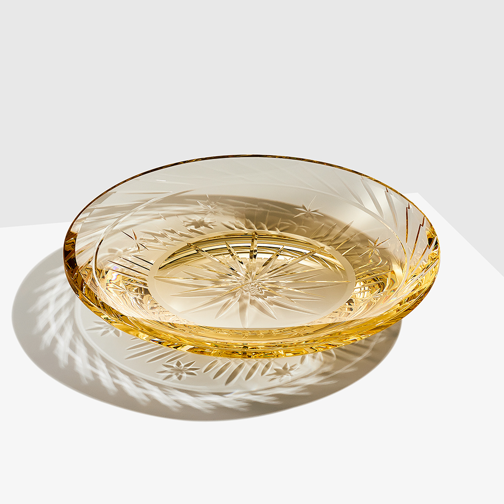 Elegance and Functionality: Crystal Trays and Jars