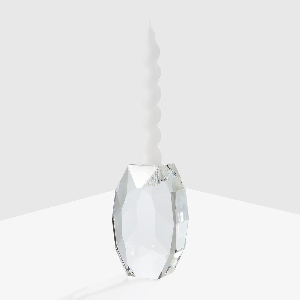 Assessing the Ease of Cleaning and Maintenance of Crystal Candle Holder Factory